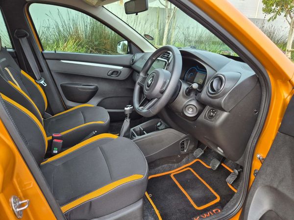 2023-Renault-Kwid-10-Climber image:24