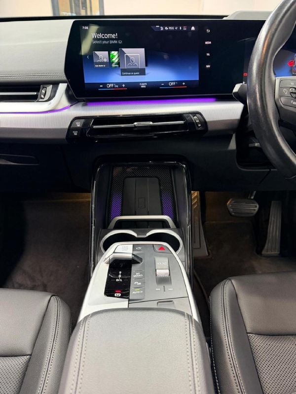 2023-BMW-X1-sDrive18i-xLine image:5