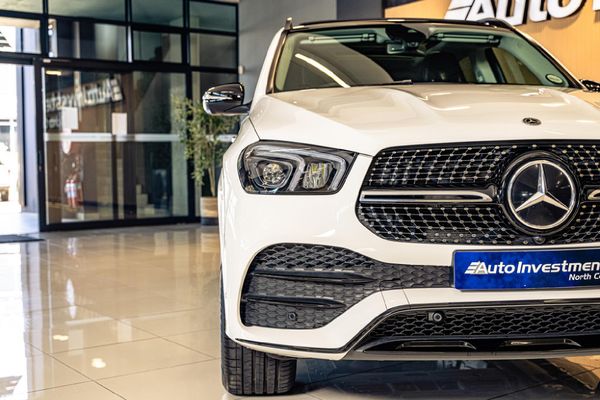 2023-Mercedes-Benz-GLE-300d-4Matic image:3