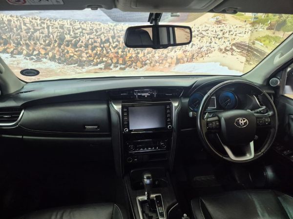 2021-Toyota-Fortuner-28-GD-6-Raised-Body-Auto image:7