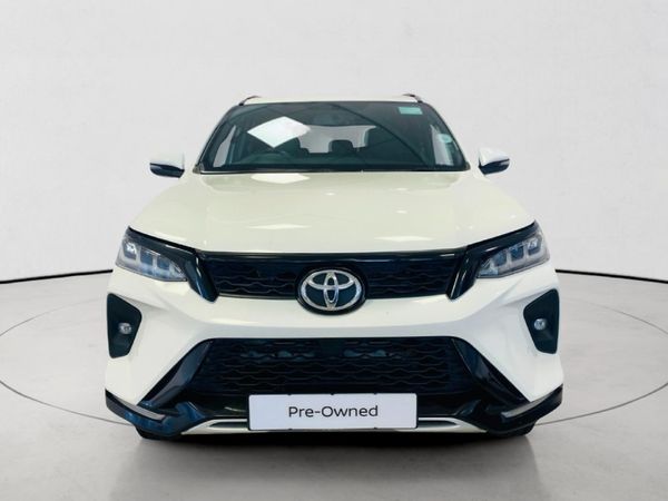 2024-Toyota-Fortuner-28-GD-6-4x4-Auto image:1
