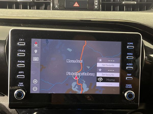 2021-Toyota-Hilux-28-GD-6-Raised-Body-Legend-Auto-Double-Cab image:12