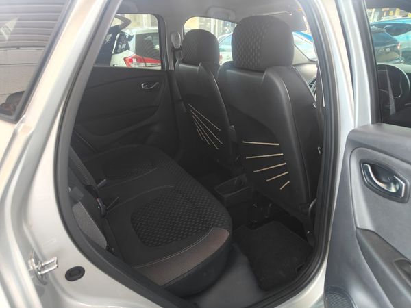 2019-Renault-Captur-12T-Dynamique-5-dr-Auto-88kW image:10