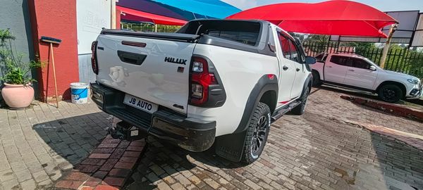 2024-Toyota-Hilux-28GD-6-GR-Sport-Double-Cab-4x4 image:9