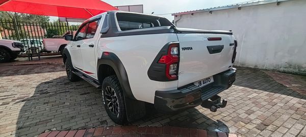 2024-Toyota-Hilux-28GD-6-GR-Sport-Double-Cab-4x4 image:11