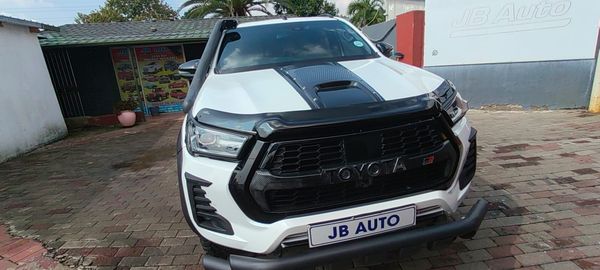2024-Toyota-Hilux-28GD-6-GR-Sport-Double-Cab-4x4 image:4