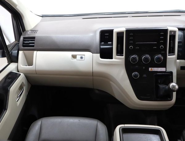 2019-Toyota-Quantum-28-GL-14-Seat image:11