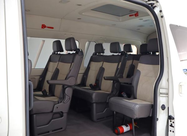 2019-Toyota-Quantum-28-GL-14-Seat image:15