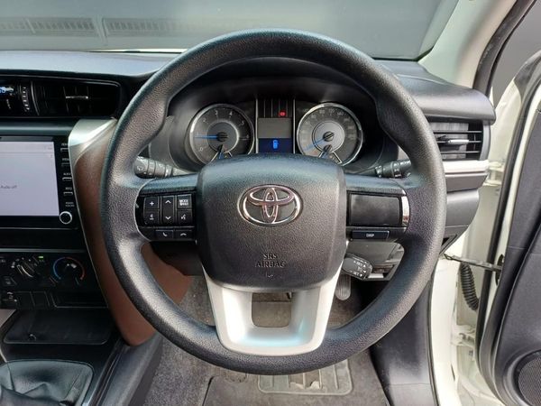 2020-Toyota-Fortuner-24-GD-6-Raised-Body image:11