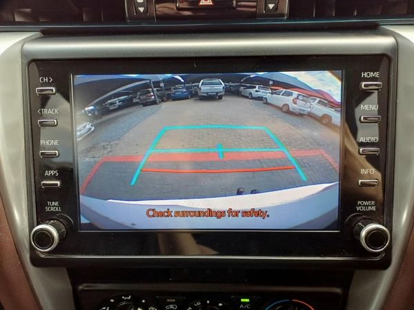 2020-Toyota-Fortuner-24-GD-6-Raised-Body image:13