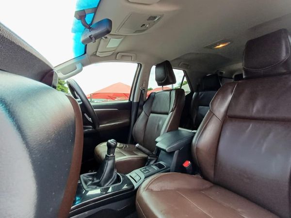 2020-Toyota-Fortuner-24-GD-6-Raised-Body image:14