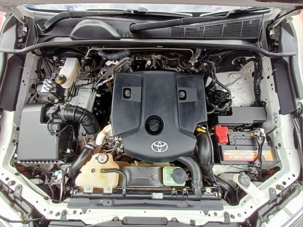 2020-Toyota-Fortuner-24-GD-6-Raised-Body image:8