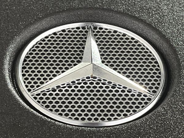 2016-Mercedes-AMG-E-Class-E-63-AMG-S image:11