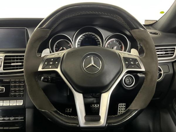 2016-Mercedes-AMG-E-Class-E-63-AMG-S image:12
