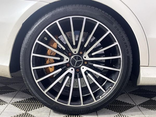 2016-Mercedes-AMG-E-Class-E-63-AMG-S image:7