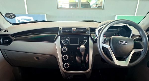 2018-Mahindra-KUV-100-12-TD-K6 image:9