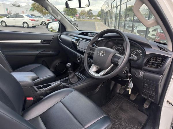 2023-Toyota-Hilux-27-VVTi-Raised-Body-S-Single-Cab image:13