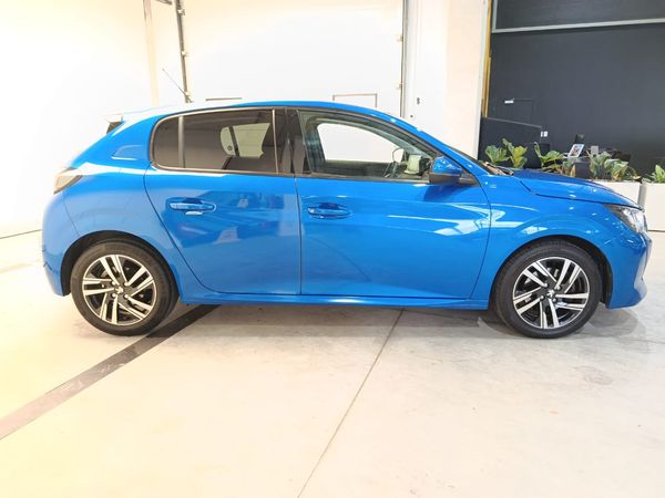 2022-Peugeot-208-12-Active image:9