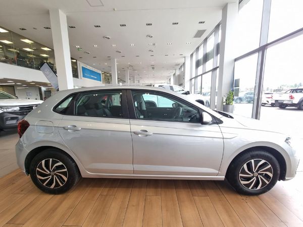 2025-Volkswagen-Polo-10-TSI image:3
