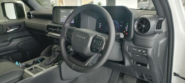 2026-Toyota-Land-Cruiser-Prado-TX-28GD-Auto image:3