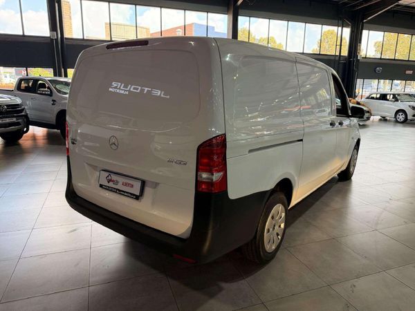 2022-Mercedes-Benz-Vito-111-16-CDI-Panel-Van image:3