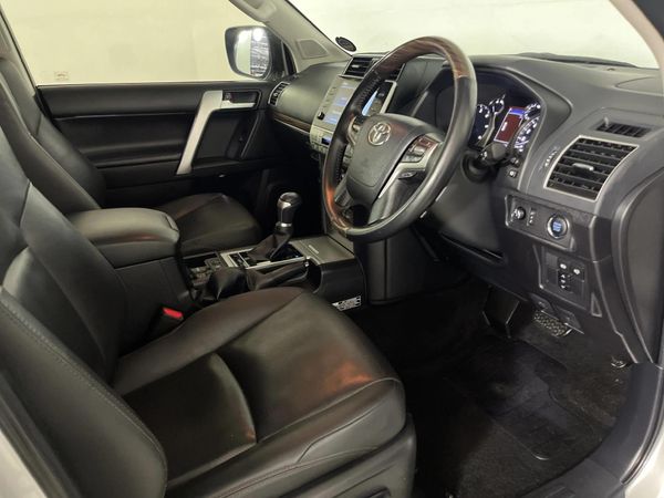 2022-Toyota-Land-Cruiser-Prado-28-GD-VX-L-Auto image:9