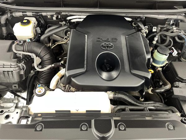 2022-Toyota-Land-Cruiser-Prado-28-GD-VX-L-Auto image:12