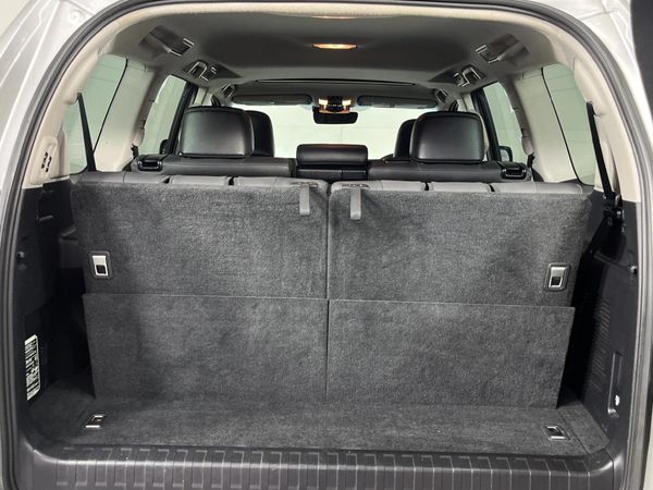 2022-Toyota-Land-Cruiser-Prado-28-GD-VX-L-Auto image:13