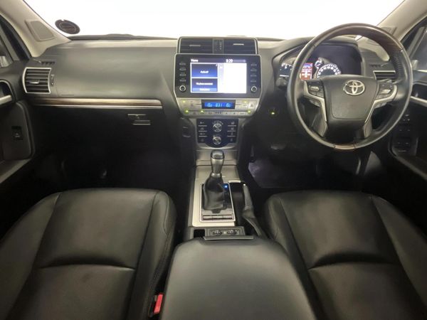2022-Toyota-Land-Cruiser-Prado-28-GD-VX-L-Auto image:1