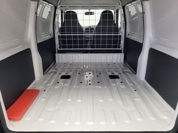 2026-Suzuki-Eeco-12-Panel-Van image:11