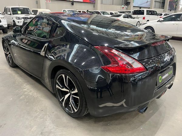 2018-Nissan-370Z-Coupe-Auto image:4