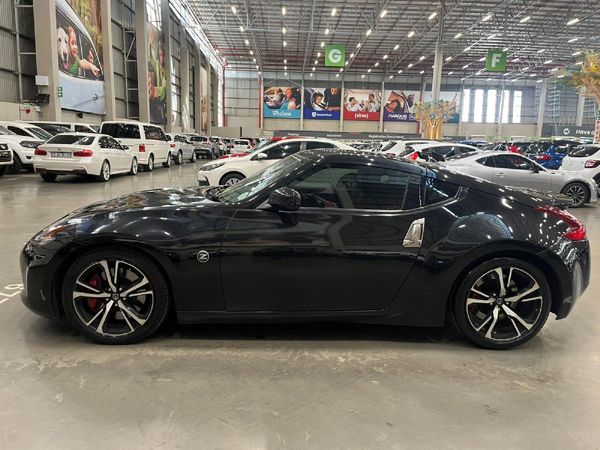 2018-Nissan-370Z-Coupe-Auto image:5