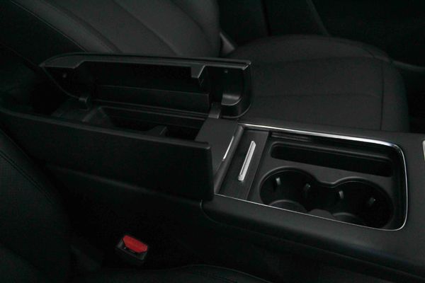 2026-Omoda-C7-15T-SHS-DHT-Phev image:8