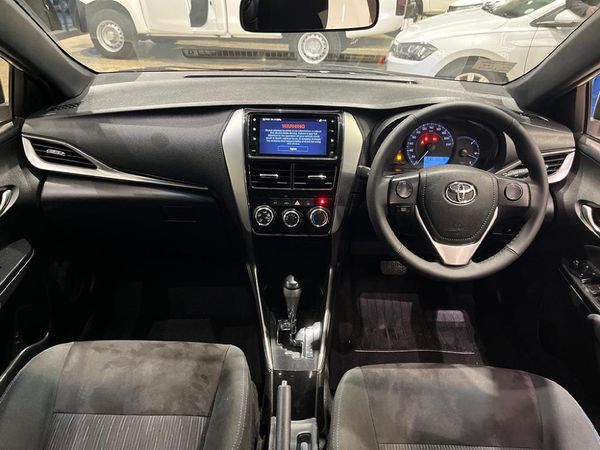 2019-Toyota-Yaris-15-XS-Auto-5-dr image:5