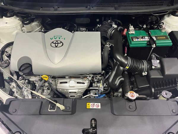 2019-Toyota-Yaris-15-XS-Auto-5-dr image:8