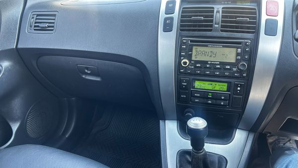 2010-Hyundai-Tucson-20-GLS image:9