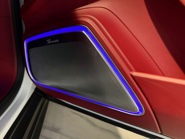 2017-Porsche-Panamera-Turbo-Auto image:23