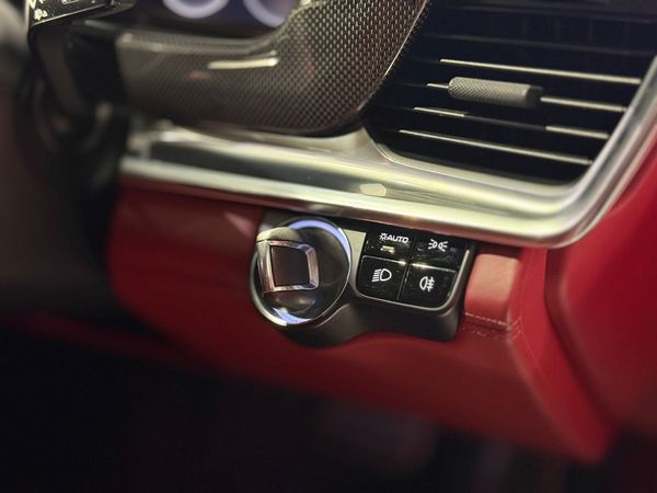 2017-Porsche-Panamera-Turbo-Auto image:36