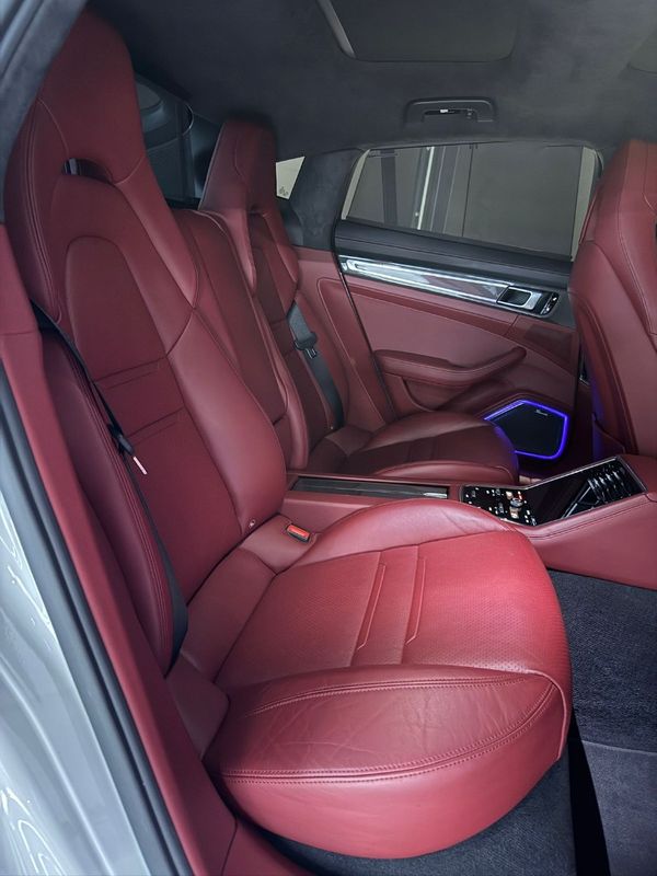 2017-Porsche-Panamera-Turbo-Auto image:45