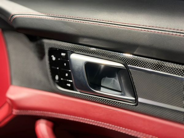 2017-Porsche-Panamera-Turbo-Auto image:51