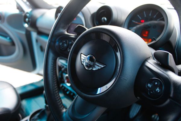 2015-MINI-Countryman-Cooper-S-Auto image:15