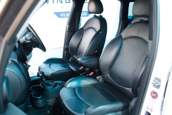 2015-MINI-Countryman-Cooper-S-Auto image:18