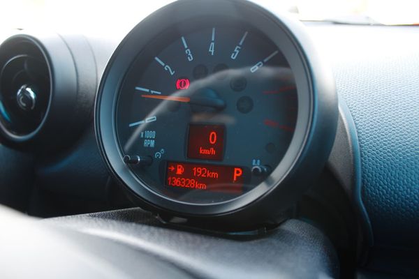 2015-MINI-Countryman-Cooper-S-Auto image:24