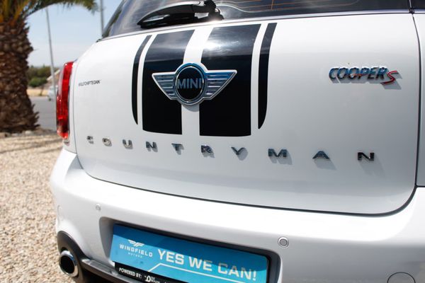 2015-MINI-Countryman-Cooper-S-Auto image:8