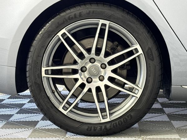 2014-Audi-A8-42-TDI-quattro-LWB-Auto-55-TDI image:7