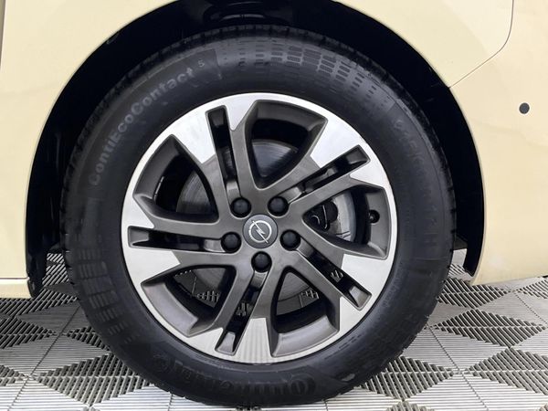 2022-Opel-Zafira-Life-Elegance-20-TD-Auto image:5