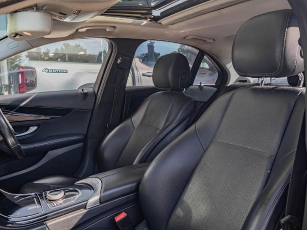 2017-Mercedes-Benz-C-Class-C-200-Auto image:10