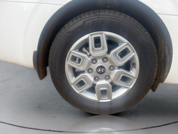 2024-Hyundai-Staria-22d-Executive-Auto image:11
