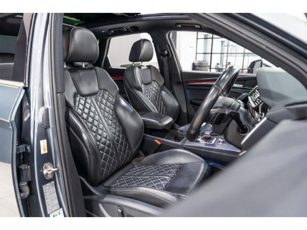 2018-Audi-SQ5-30-TFSI-quattro-Auto image:13