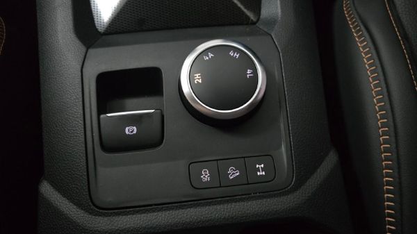 2026-Volkswagen-Amarok-23T-222kw-4Mot-Panamericana-Double-Cab-Auto image:21